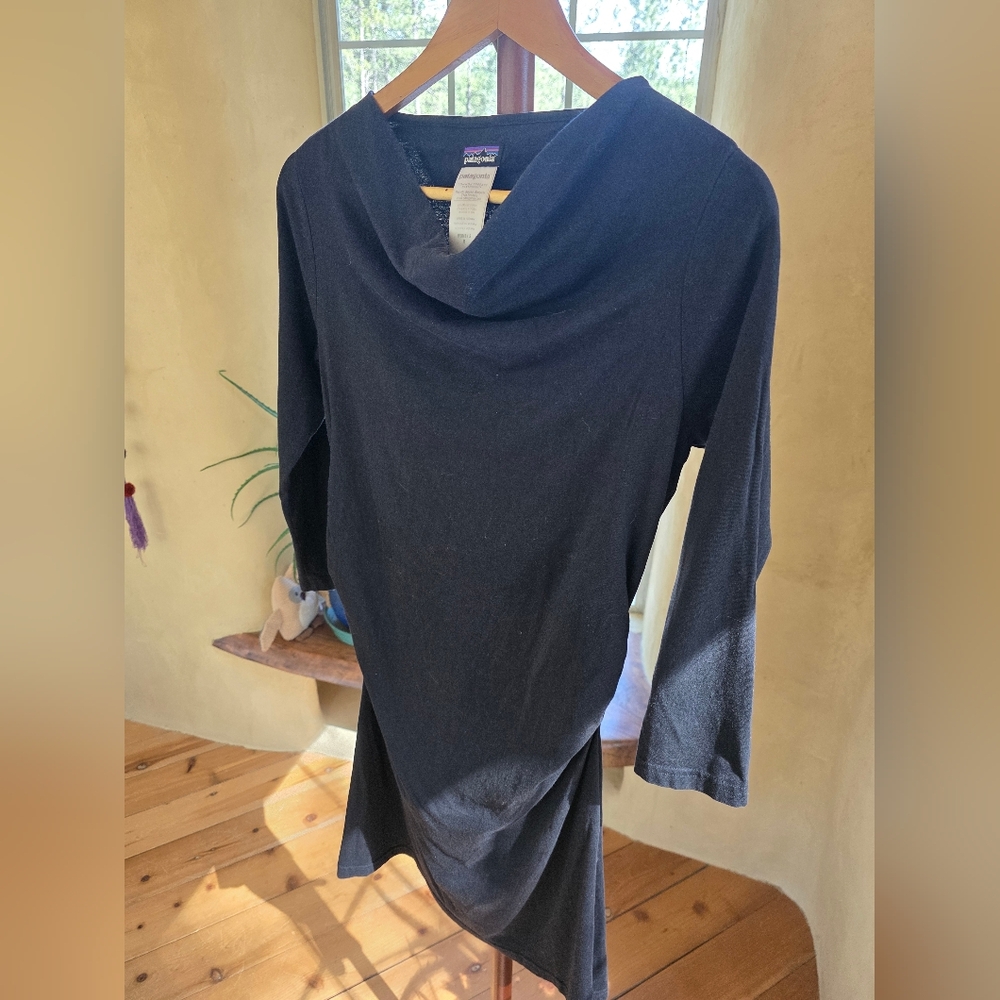 Patagonia Women's Dark Blue Cowl Neck Dress